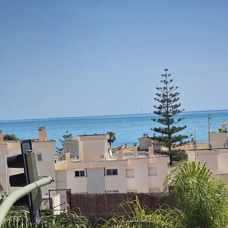 شقة Fran Coastal Elegance Stylish With Sea Views And Seasonal Pool, Large Terrace By Namaste Elite *