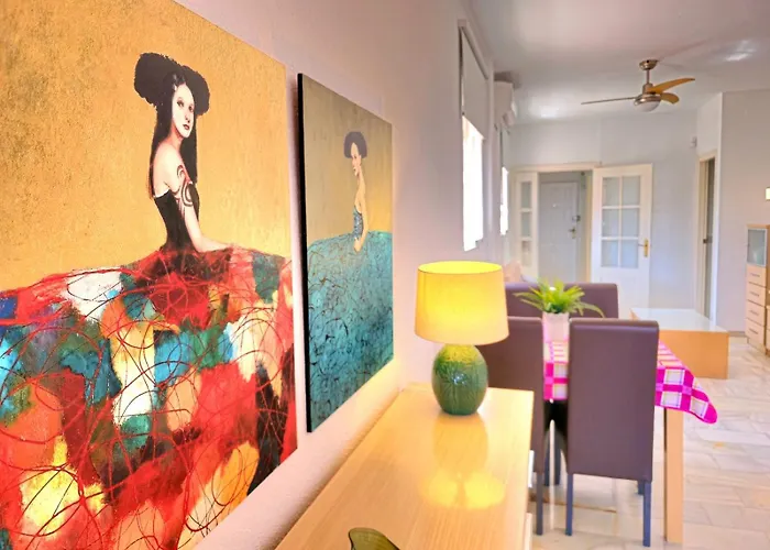 Lägenhet Fran Coastal Elegance Stylish With Sea Views And Seasonal Pool, Large Terrace By Namaste Elite