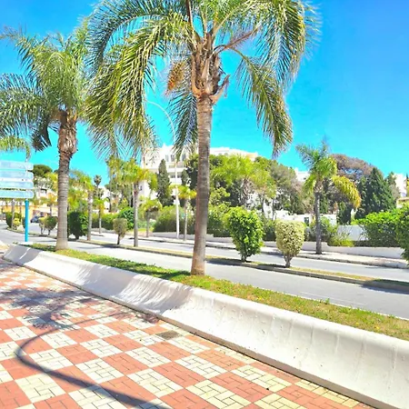 公寓 Fran Coastal Elegance Stylish With Sea Views And Seasonal Pool, Large Terrace By Namaste Elite *