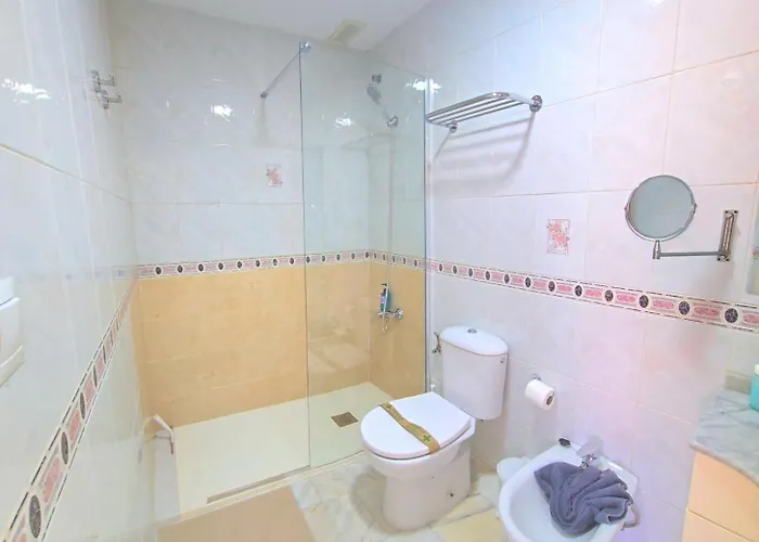 Fran Coastal Elegance Stylish With Sea Views And Seasonal Pool, Large Terrace By Namaste Elite * Torremolinos