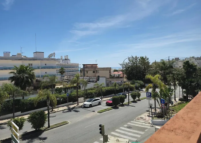 Fran Coastal Elegance Stylish With Sea Views And Seasonal Pool, Large Terrace By Namaste Elite Lejlighed Torremolinos