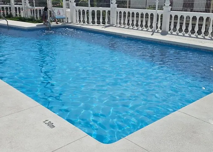 Fran Coastal Elegance Stylish With Sea Views And Seasonal Pool, Large Terrace By Namaste Elite Torremolinos