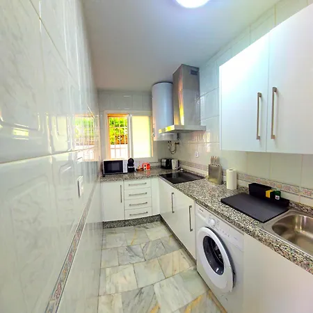 Apartamento Fran Coastal Elegance Stylish With Sea Views And Seasonal Pool, Large Terrace By Namaste Elite *